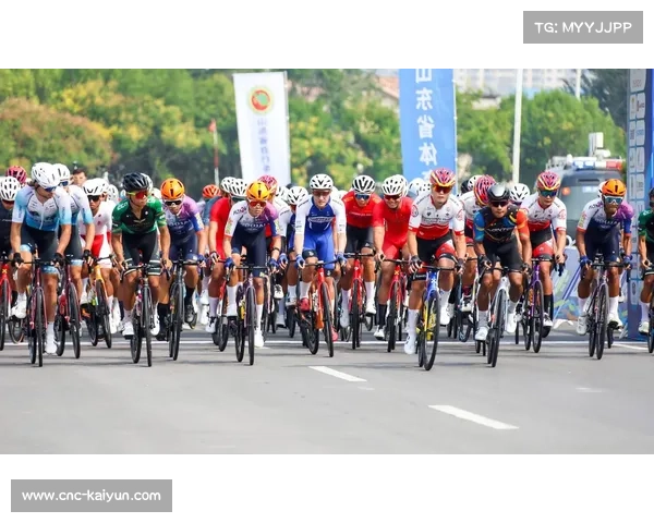 上海骑行盛典迎来4980人竞速 王进夏威张维毅突破15圈勇夺冠军 上海骑行盛典迎来4980人竞速 王进夏威张维毅突破15圈勇夺冠军